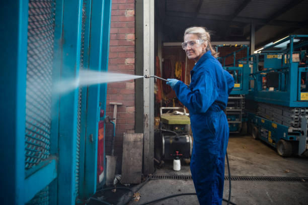 Why Choose Our Certified Pressure Washing Experts for Your Project Needs in Morganfield, KY?